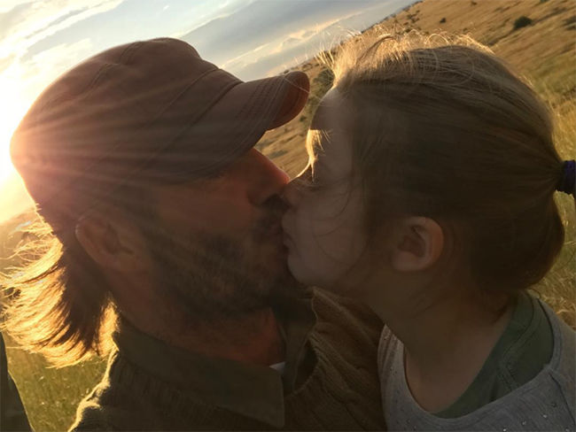 beckham beso hija