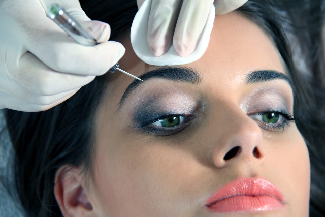 Ventajas e inconvenientes de las cejas tatuadas | Estarguapas