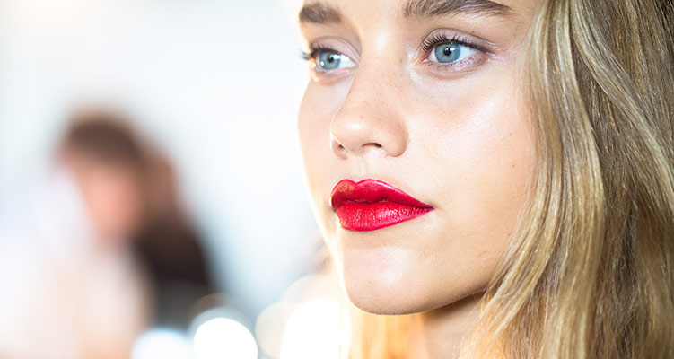 maquillaje labios rojos maquillaje labios rojos