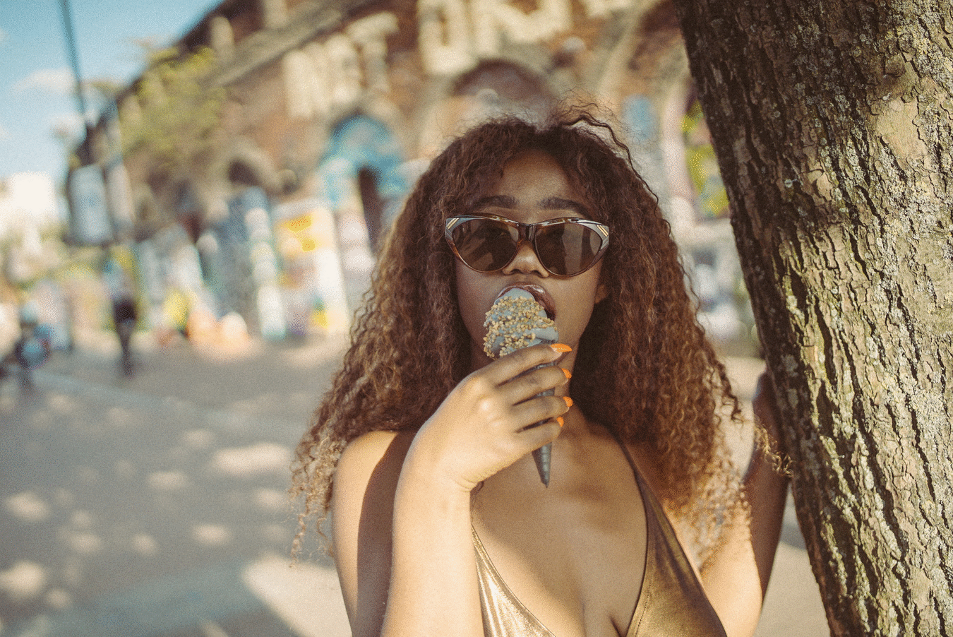 influencer pechos caidos