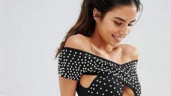 ASOS desconcierta a sus clientes con las indicaciones para usar este bañador