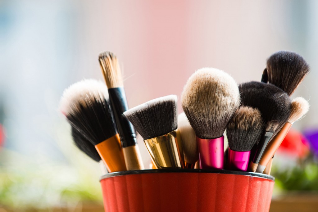 brochas maquillaje ojos