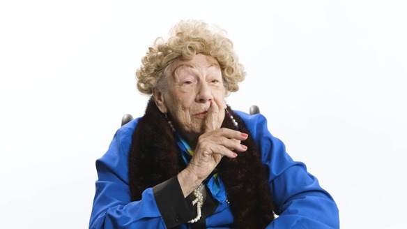 mujeres de mas de 100 años hablan de belleza