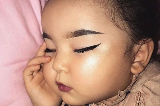 fotos bebes maquillados