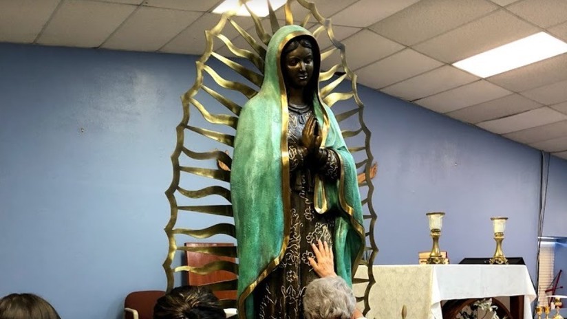 virgen llora en misa
