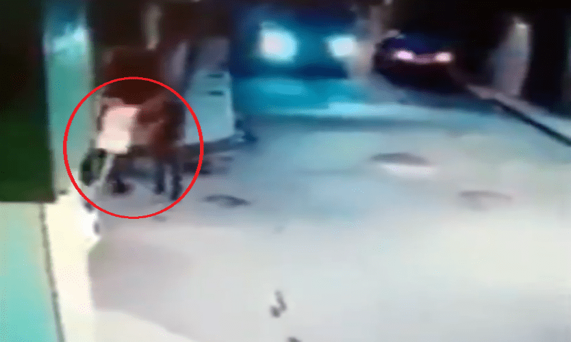 taxista defiende mujer