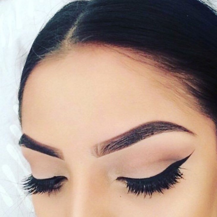 uñas y pestañas postizas