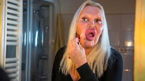 Hombre casado heterosexual invierte 100.000 dólares para convertirse en mujer transgénero