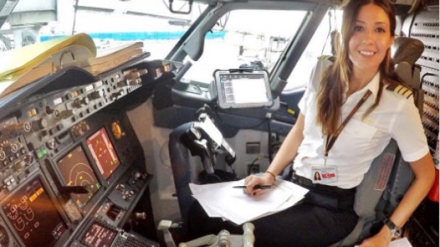 Pasajeros rechazan volar con una tripulación femenina
