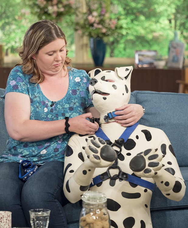 La extraña afición de un hombre que vive como si fuera un dálmata 