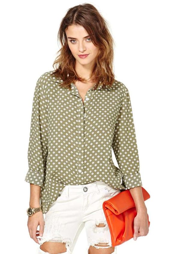 Las camisas de mujer que nunca pasan de moda