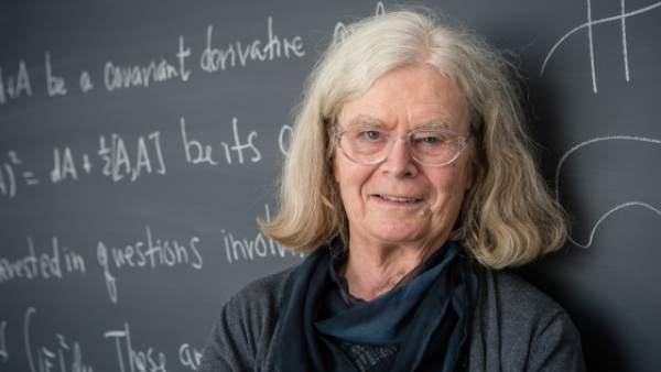 Una mujer gana por primera vez el Nobel de Matemáticas 