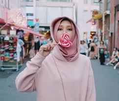 Esta influencer musulmana arrasa en Instagram por una razón ALUCINANTE