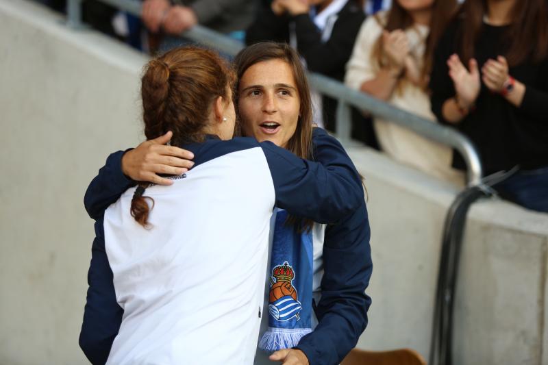 Recibió ayer la COPA DE LA REINA y no te imaginas lo que le pasó después