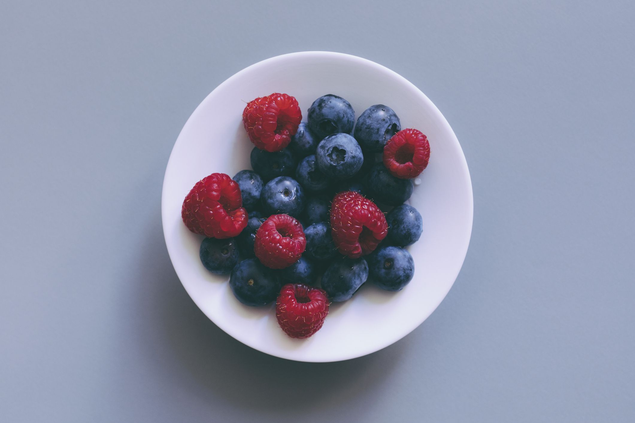 14 frutas bajas en carbohidratos que los nutricionistas dicen que usted nunca debe cortar de su dieta 1