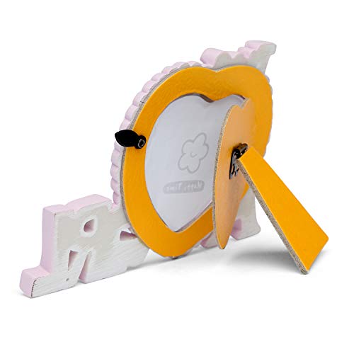 Baby Box Shop Cesta para Bebé para Regalo Baby Shower Niña con Accesorios para Recién Nacido - Incluye Sonajero - Marco de Foto - Muselina Bebé - Babero de Bebé - Calcetines - Manoplas y Gorrito bebé