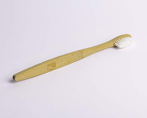 BioBox by Flightbox - Neceser de viaje para hombre, ecológico, completo para viaje, neceser de baño transparente, kit de viaje, impermeable, bolsa cosmética para hombres