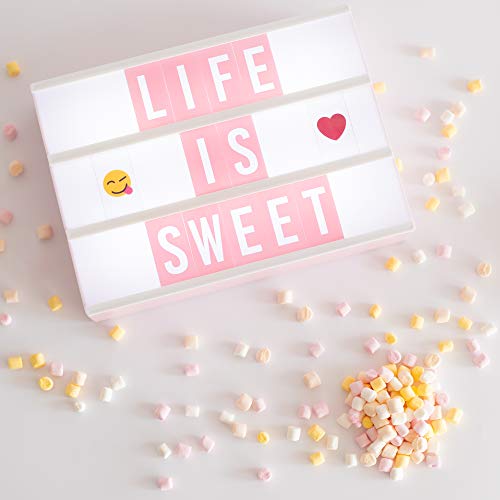 Caja de Luz A4 Rosa con 300 Letras, Divertidos Emojis y 2 Rotuladores | Ñ y Ç Incluidas| Cartel Luminoso LED Ideal para Decoración Hogar, Habitación, Oficina | Regalo Original para Niñas, Mujeres