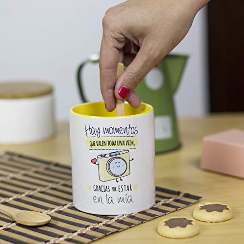 La mente es Maravillosa - Taza con Frase y Dibujo. Regalo Original y Gracioso (Hay Momentos Que Valen Toda una Vida, Gracias por Estar en la mía) Taza Diseño Cámara
