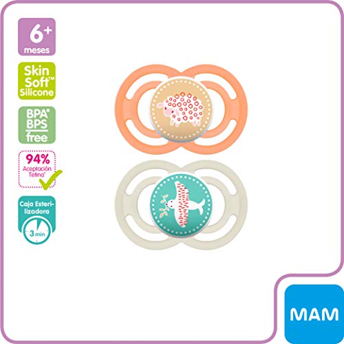 MAM Premium Soothing Set, juego de regalos para bebés de +6 meses, incluye 2 chupetes de silicona Perfect +6, 2 chupetes Perfect Night +6 y sujetachupetes Clip it, NIÑA (Girl)