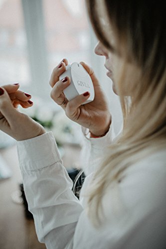 NIVEA Eau de Toilette, Agua de Tocador para Mujeres, Colonia NIVEA, con el Perfume de la crema NIVEA, en Frasco y Lata de Regalo, 1 x 30 ml