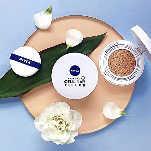 NIVEA Hyaluron Cellular Filler 3en1 Cushion Tono Oscuro (1 x 15 ml), cushion con pigmentos de color, cuidado facial con protección solar 15 para una piel radiante