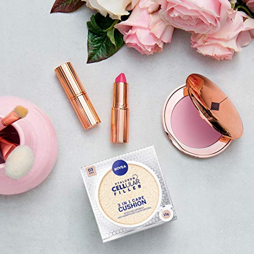 NIVEA Hyaluron Cellular Filler 3en1 Cushion Tono Oscuro (1 x 15 ml), cushion con pigmentos de color, cuidado facial con protección solar 15 para una piel radiante