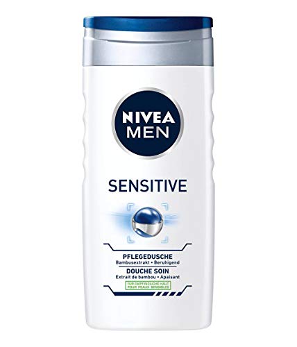 NIVEA MEN x Real Madrid para todos los fanáticos del fútbol, ​​incluyendo los productos NIVEA MEN Sensitive Hidratante Protector 75ml, Bálsamo Piel&Barba 125ml, Gel de Ducha 250ml y un neceser gratis