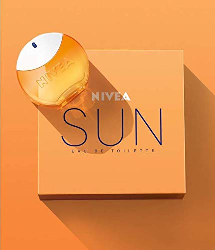 NIVEA SUN EdT Eau de Toilette (1 x 30 ml) con el original aroma de la crema solar NIVEA SUN, perfume para mujer en un icónico frasco de perfume, y Toalla NIVEA incluida