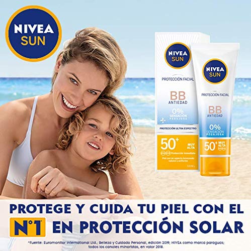 NIVEA SUN Protección Facial UV BB Anti-edad FP 50+ (1 x 50 ml), crema solar facial con 0% sensación pegajosa, crema facial antiedad, protector solar con color para un bronceado uniforme