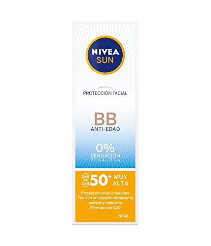 NIVEA SUN Protección Facial UV BB Anti-edad FP 50+ (1 x 50 ml), crema solar facial con 0% sensación pegajosa, crema facial antiedad, protector solar con color para un bronceado uniforme