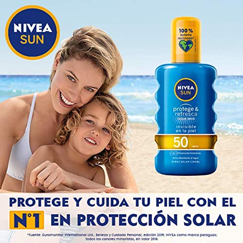 NIVEA SUN Protege & Refresca Spray Solar FP50 (1 x 200 ml), spray con protección UVA/UVB, protección solar alta invisible, refrescante y resistente al agua