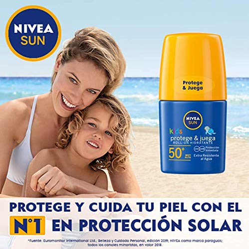 NIVEA SUN Roll-On Solar Niños Protege & Juega FP50+ (1 x 50 ml), protector solar roll-on para niños, crema solar resistente al agua, protección solar muy alta