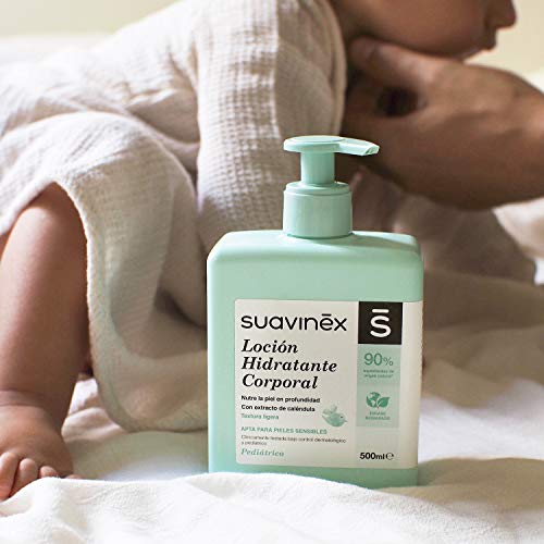 Suavinex – Loción Hidratante Corporal para Bebés. Apta para Pieles Sensibles. Textura Ligera y Fácil Absorción. 90% Ingredientes de Origen Natural, 750Ml, Blanco