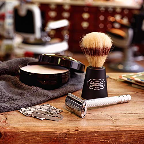 Wilkinson Sword Kit de afeitado Clásico manual - Set regalo para hombres con maquinilla vintage + 5 cuchillas de doble hoja + Brocha de afeitar + jabón de afeitado