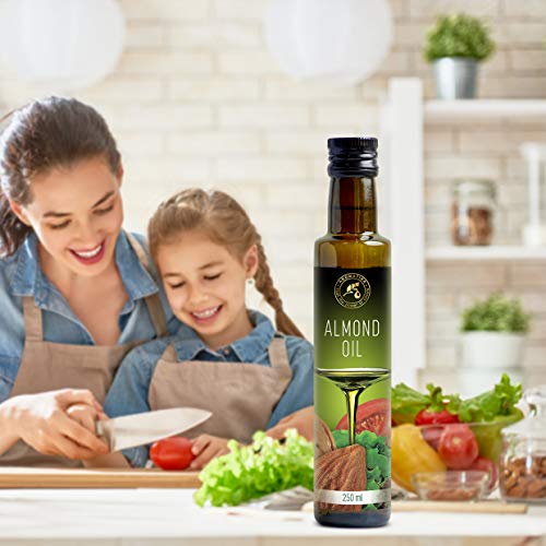 Aceite de Almendras Dulces 250ml - Refinado - Italia - 100% Puro y Natural - Aceite de Almendra Comestible Natural los Mejores Beneficios para Cocinar - Botella de vidrio - Almond Oil
