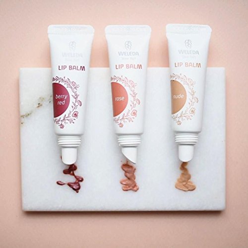 Bálsamo Labial Weleda de Color BERRY RED (10 ml) - Tonos disponibles: ROSE, NUDE o BERRY RED - Se envía con: muestra gratis y una tarjeta superbonita que puedes usar como marca-páginas! (berry red)