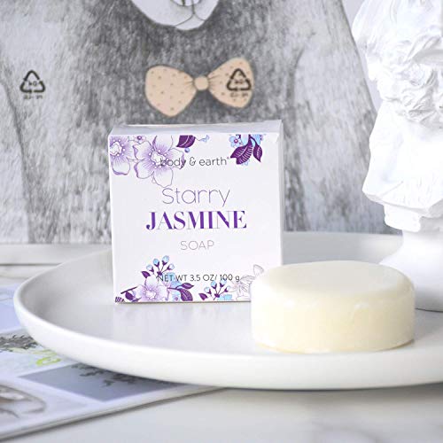 Body & Earth Gift Basket, 8 Piece Bath and Shower Set with Jasmine Fragrance, Body Butter and More, Perfect Original Gifts for Women