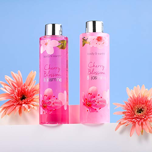 Body & Earth Set de Regalo de Baño con Bañera de Plástico, Set de Baño y Ducha de 8 Piezas con Fragancia Cerezo y Jazmín