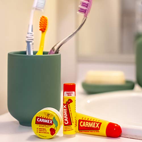 Carmex - Bálsamo hidratante para labios sabor a fresa, SPF 15, 4,25 g