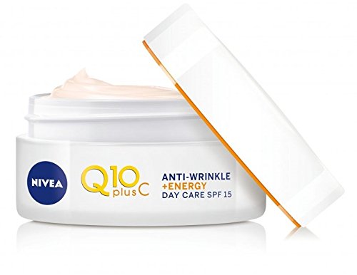 Crema de día con vitamina C para piel cansada y opaca Nivea Q10 Plus C antiarrugas con Energy SPF 15