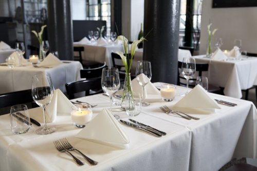 Duni – 164172 mesa cubre, Evolin, 127 cm x 220 cm, color blanco (Pack de 25)