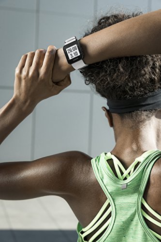 Garmin Forerunner 35 - Reloj GPS con monitor de frecuencia cardiaca en la muñeca, monitor de actividad y notificaciones inteligentes, color blanco