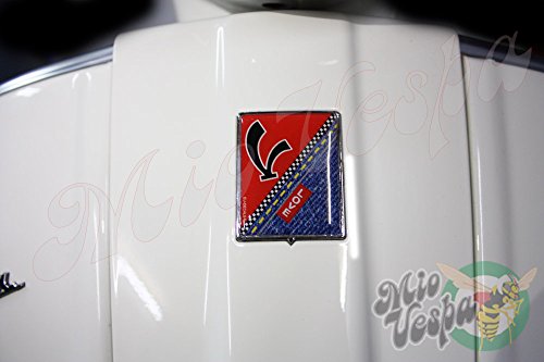 Insignia delantera de la colección Vespa Love Denim para varios modelos de Vespa de MioVespa Colección 3D Deca cúbica L para la parte delantera (castaños) insignia de tu vespa, V en rojo