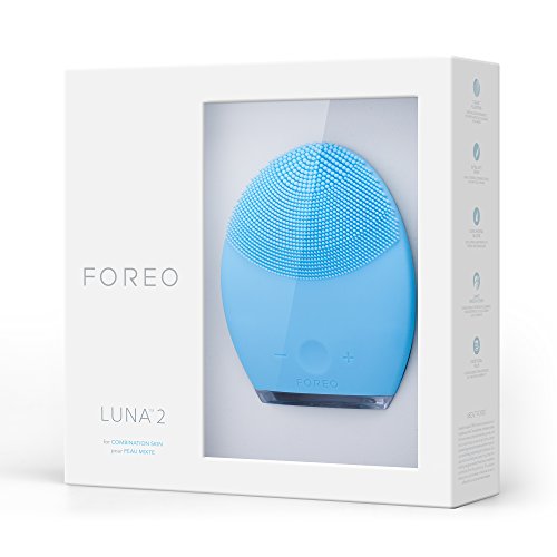 LUNA 2 de FOREO es el cepillo de limpieza facial anti-edad para Piel Mixta, Exfolia delicadamente y elimina las células muertas, reduce la visibilidad de los poros y de las arrugas