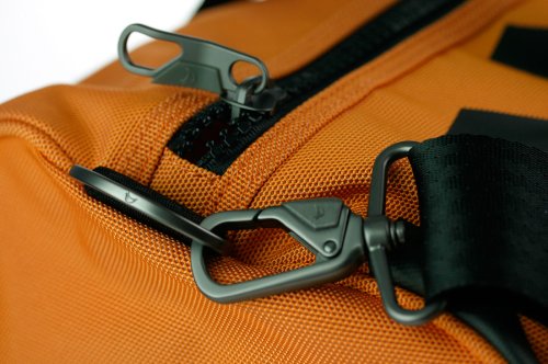 Mandarina Duck Friendship 7LT03 Unisex Bolsa de deporte y bolsa de viaje Weekender Naranja Arancio/naranja. 54 x30 x30