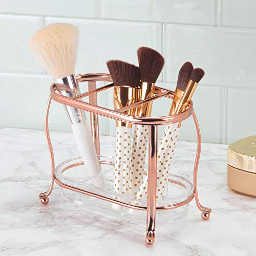 mDesign Organizador de cosméticos – Moderno porta brochas de maquillaje para el baño – Elegante soporte para pinceles de maquillaje de metal inoxidable – rosa dorado