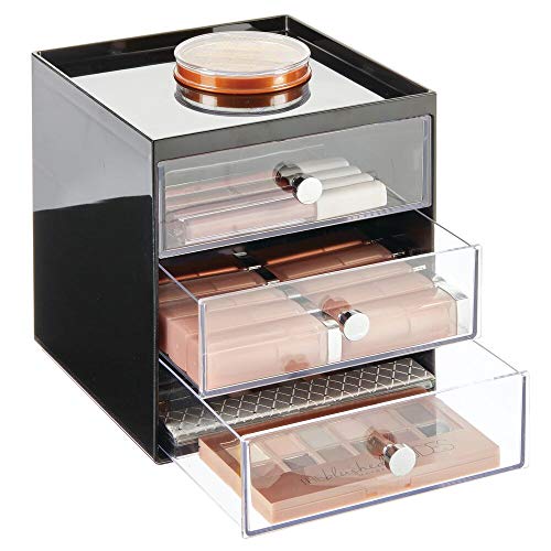 mDesign Organizador de maquillaje – Cajas de belleza con 3 cajones para sombra de ojos, labiales y más – Cajonera de plástico para organizar maquillaje en el baño – negro/transparente