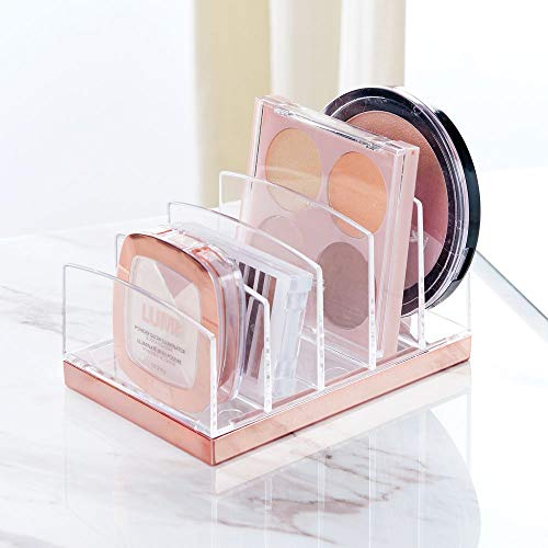 mDesign Organizador de maquillaje en plástico – Clasificador con 5 compartimentos para organizar maquillaje – Bandeja organizadora para lavabo, tocador o armario – transparente/dorado rojizo