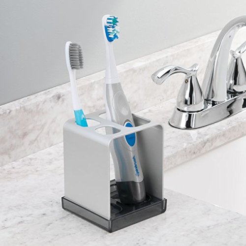 mDesign Portacepillos de Dientes de Aluminio – Soporte para cepillos de Dientes y Pasta Dental, Ideal para Lavabo o Muebles de baño – Accesorios de baño sin Taladro – Plateado, Gris Humo